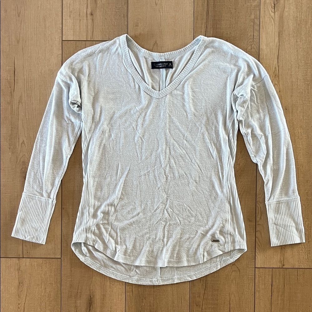 Abercrombie & Fitch Women's Light Blue V-Neck Top